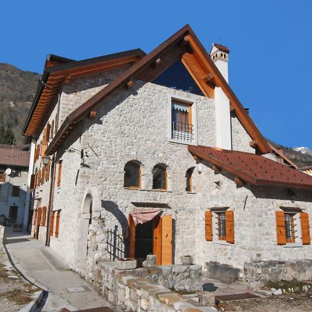 Apartment Albergo Diffuso - Cjasa Ustin-3 By Interhome バルチス エクステリア 写真