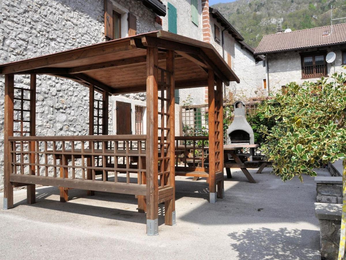 Apartment Albergo Diffuso - Cjasa Ustin-3 By Interhome バルチス エクステリア 写真