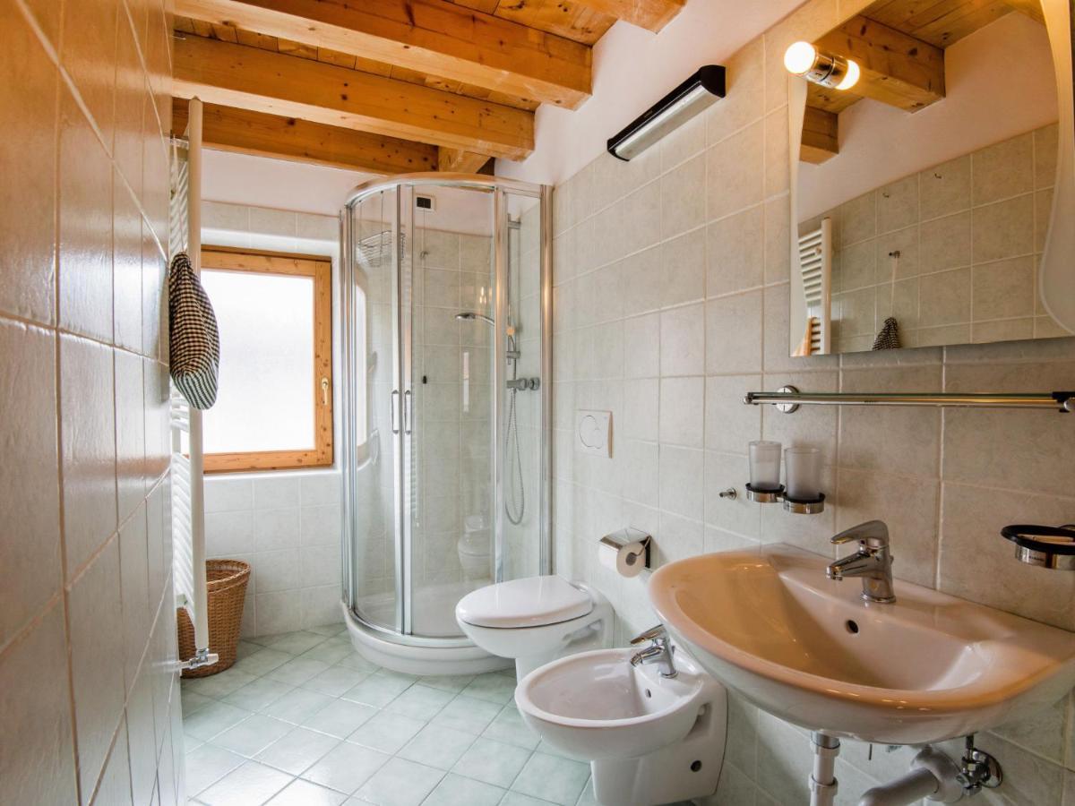Apartment Albergo Diffuso - Cjasa Ustin-3 By Interhome バルチス エクステリア 写真